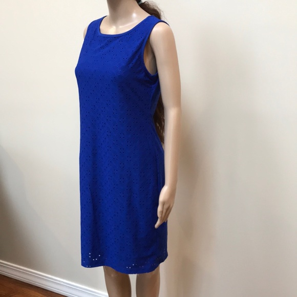 Blue dress - Picture 3 of 7